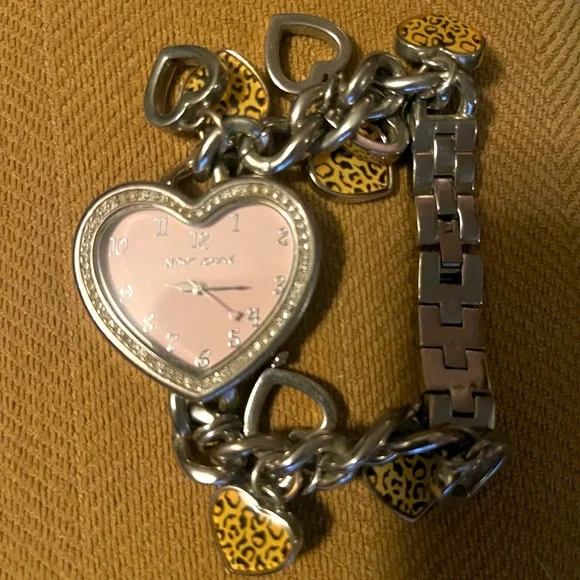 Betsey Johnson Silver Heart Charm Bracelet - Picture 5 of 10